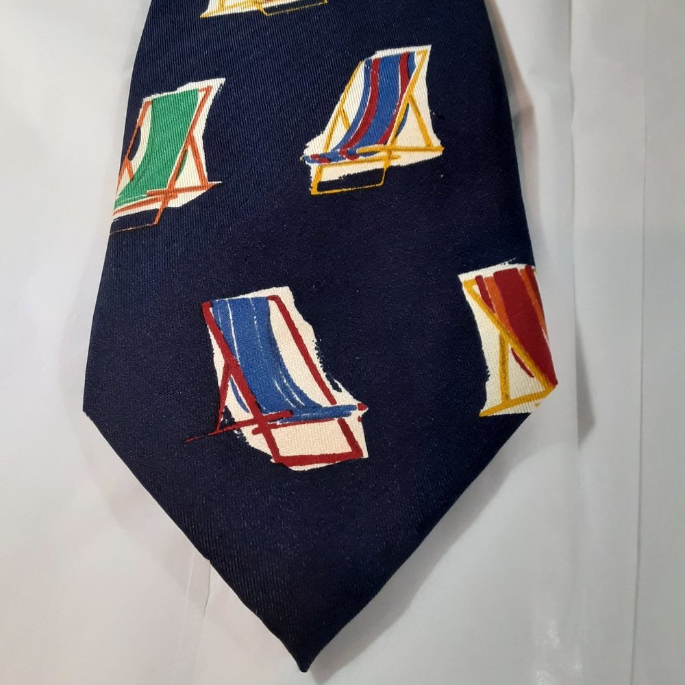 Polo 'Sun deck chairs' tie!